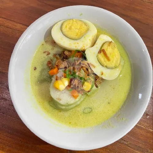 Lontong Opor Segerrr Telor